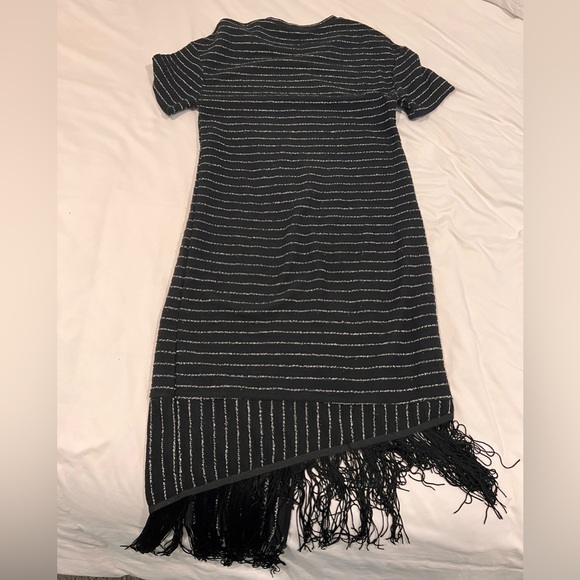 Zara stripped dress when fringe asymmetrical bottom black size small - Picture 5 of 6